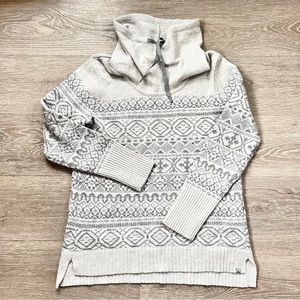 NWT Eddie Bauer Grey Geometric Pullover Sweater | Petite Medium